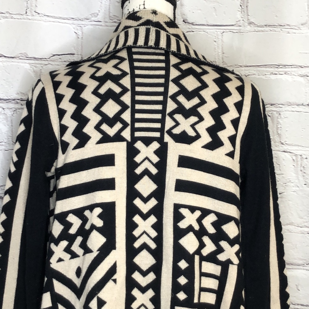 Sisters Geometric Pattern Open Front Cardigan - B… - image 6